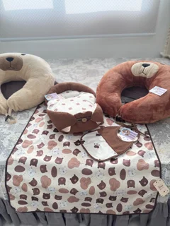 بالش شیردهی، آغوش سویسی، پیشبند و زیرانداز ضدآب